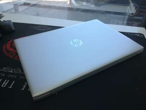 **8TH GEN i5**BRAND NEW**8TH GEN*HP PROBOOK 450G5*QUAD CORE*WARRANTY19*i5-8250U*DDR4*UHD GRAPHICS*